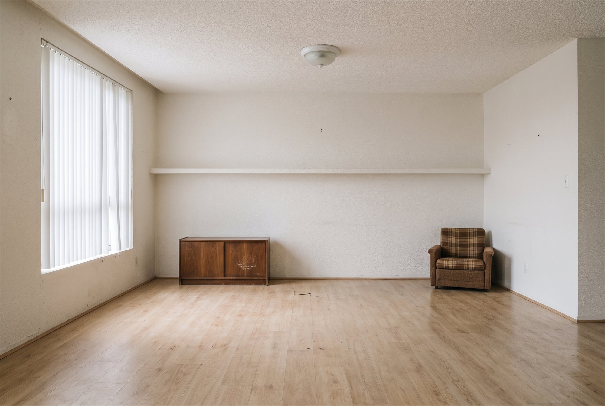 SOFT LIGHT — the apartment before renovation